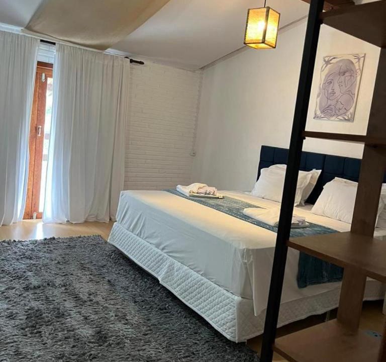Photo of Bedroom in Caieira