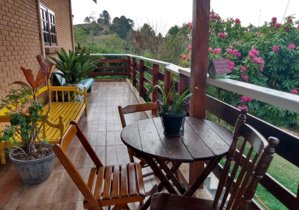 Photo of Patio Balcony in Campos do Jordao