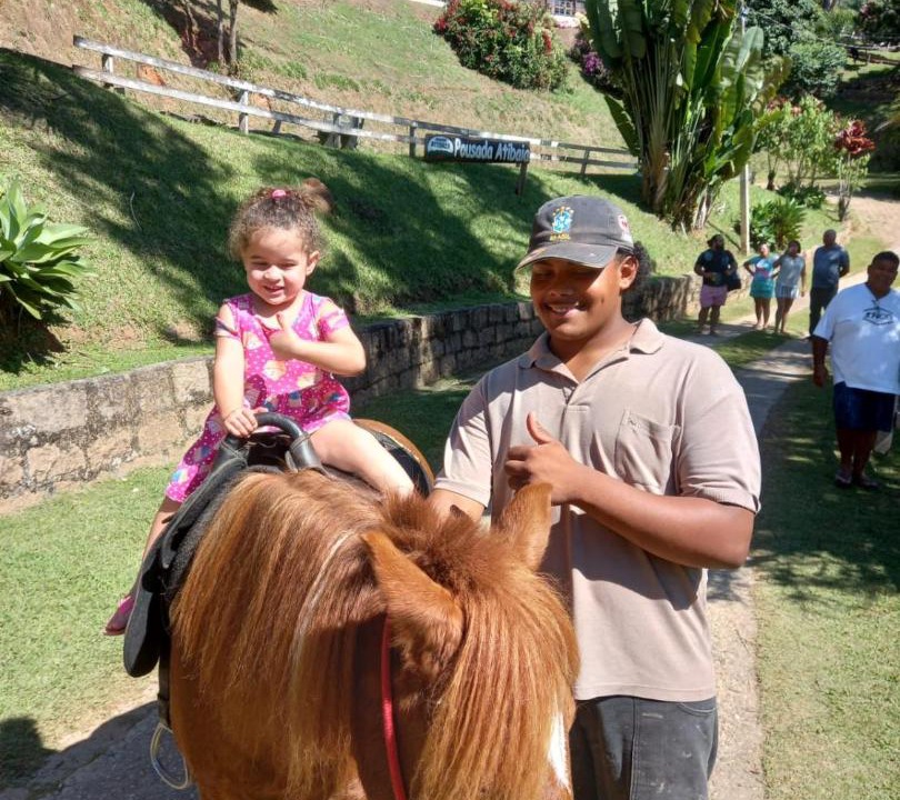 Photo of Others in Portao
