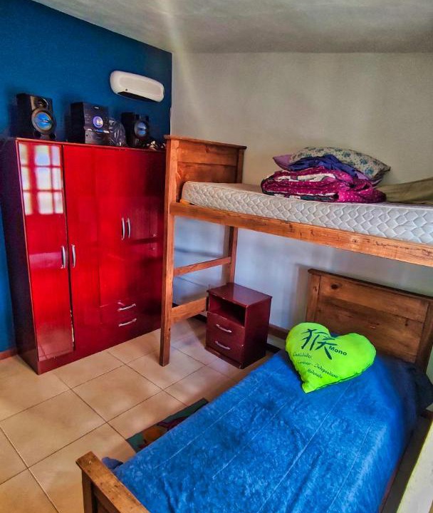 Photo of Bedroom in Dr. Enrique Zarate