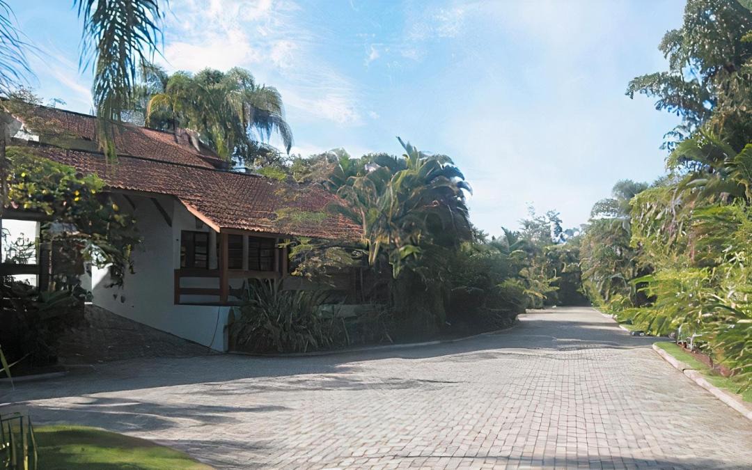 Photo of Buildings in Camburi
