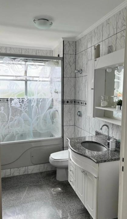 Photo of Bathroom in Porchat Island