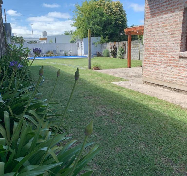 Photo of Others in Azul