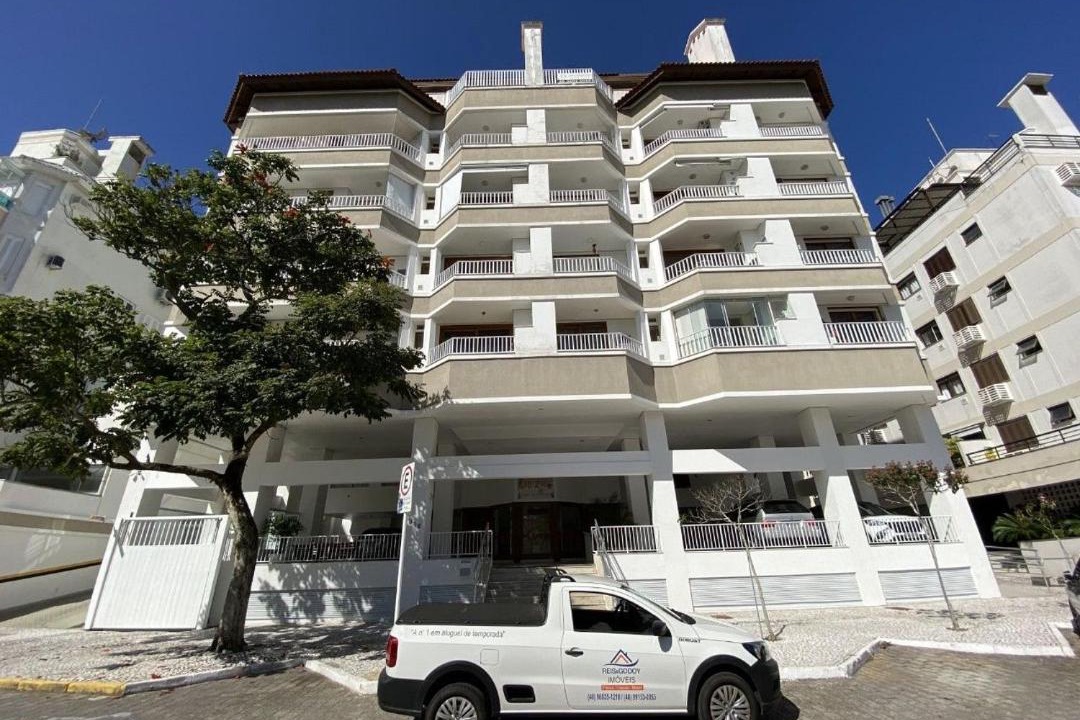 Photo of Buildings in Jurere Internacional
