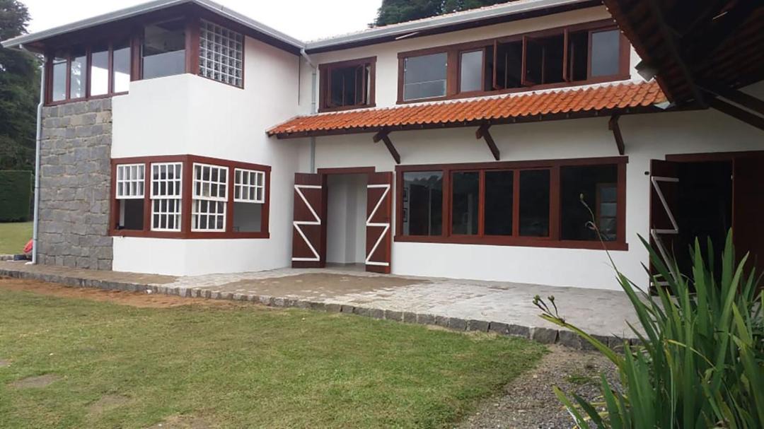Photo of Buildings in Cunha