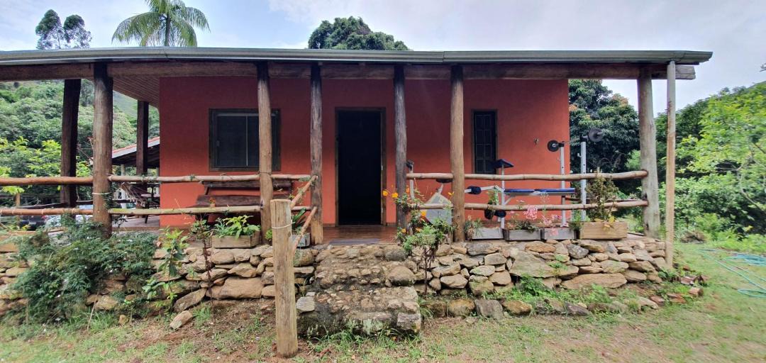Photo of Buildings in Cunha