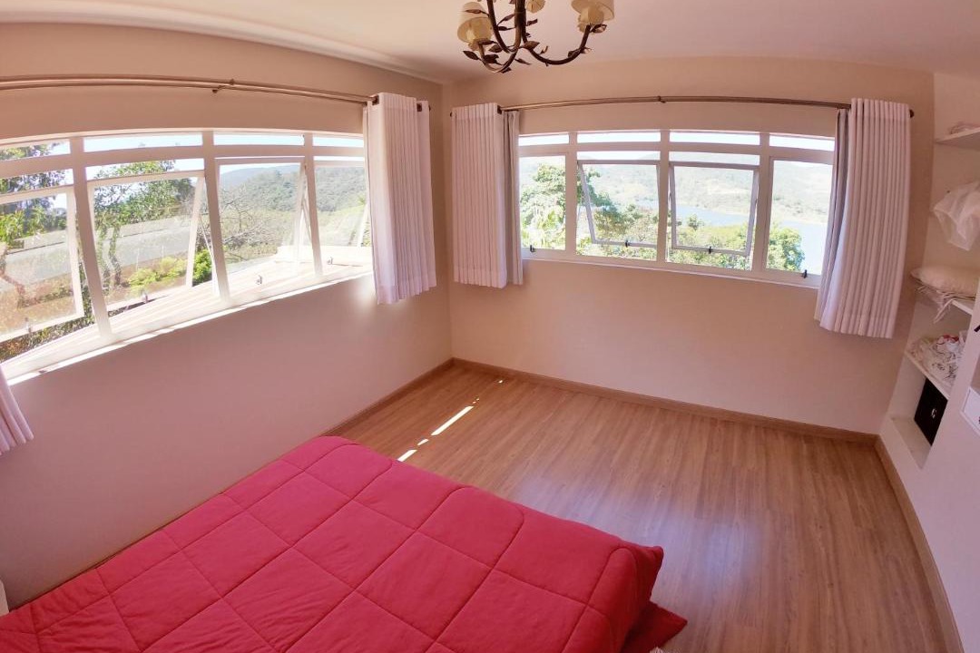 Photo of Bedroom in Nazare Paulista