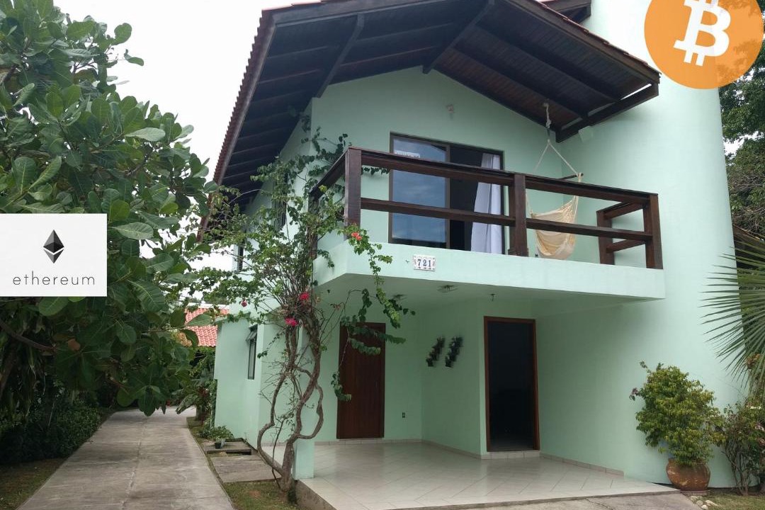 Photo of Buildings in Daniela