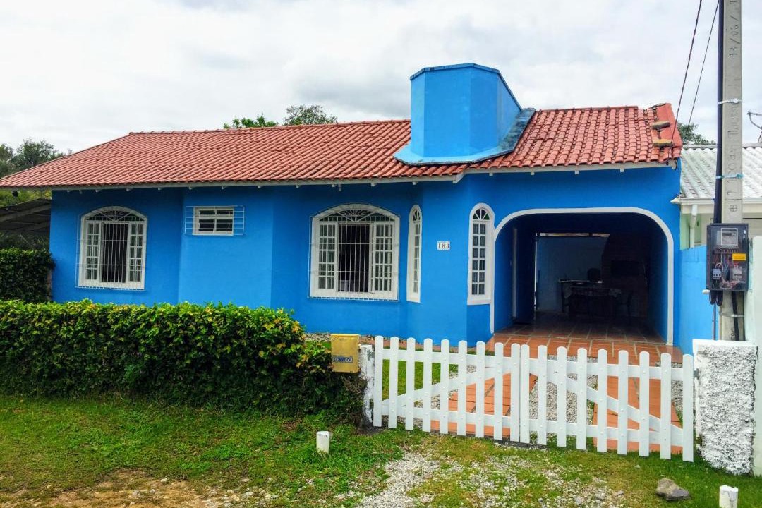 Photo of Buildings in Daniela