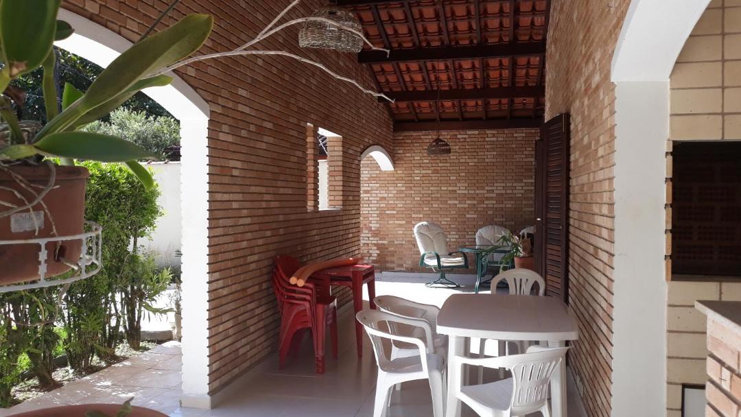 Photo of Patio Balcony in Praia da Enseada