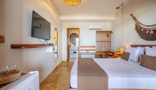 Ground Floor Suite with Sea View