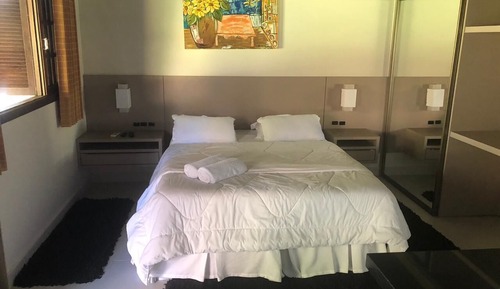 Premier Apartment