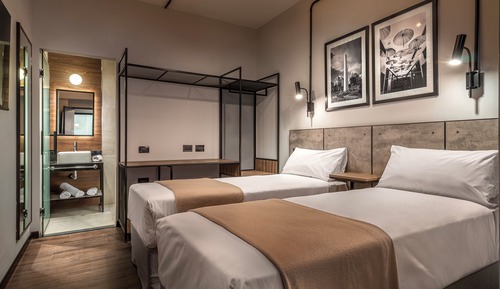 Standard Twin Room