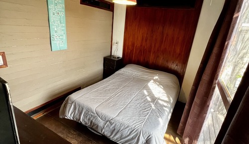 Economy Cabin