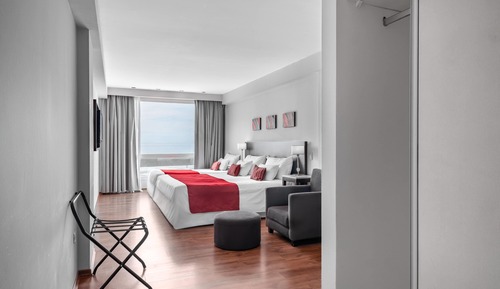 Room, 3 Twin Beds, Non Smoking, Ocean View
