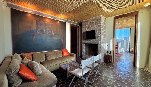 House, 2 Bedrooms