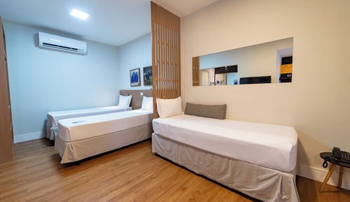 Room, 3 Twin Beds