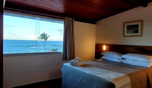 Room, Sea View