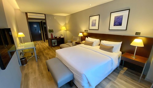 Standard Room, 1 Queen Bed, Non Smoking