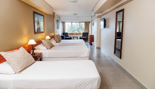 Quadruple Room, Lake View