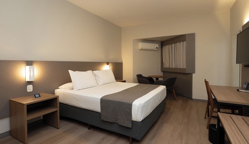 Deluxe Double Room Single Use