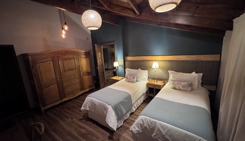 Standard Single Room, 1 Queen Bed