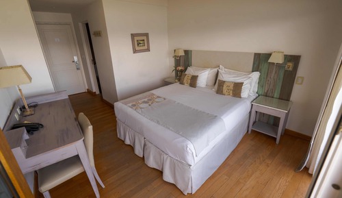 Classic Room, Lake View