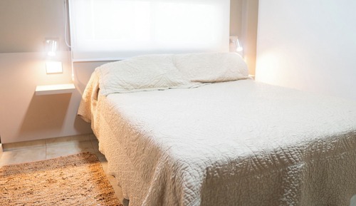 Classic Room, 1 Large Twin Bed