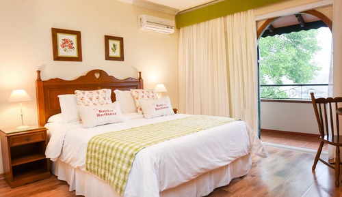 Deluxe Double Room, Balcony, Garden View