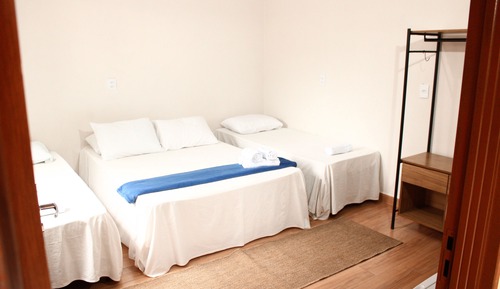 Comfort Room, Courtyard View