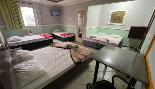 Standard Suite, Multiple Beds