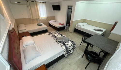 Standard Suite, Multiple Beds