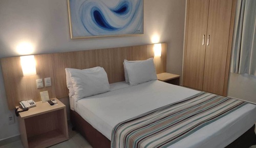 Luxury Suite, 1 Bedroom, Private Bathroom, City View