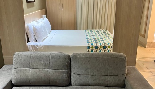 Superior Suite, 1 Bedroom, Kitchenette, Pool View