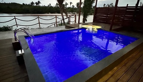 Family Chalet, 2 Bedrooms, Private Pool, River View