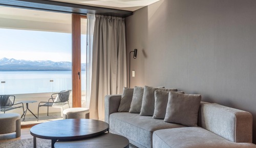 Deluxe Suite, Multiple Beds, Non Smoking