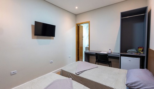 Basic Double or Twin Room, Private Bathroom