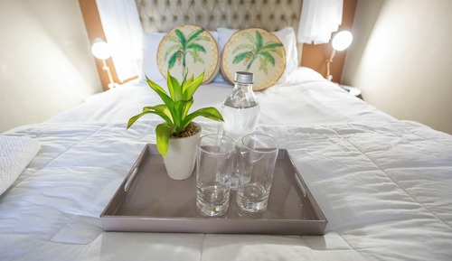 Twin Room, 1 King Bed
