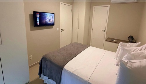 Apartment 5