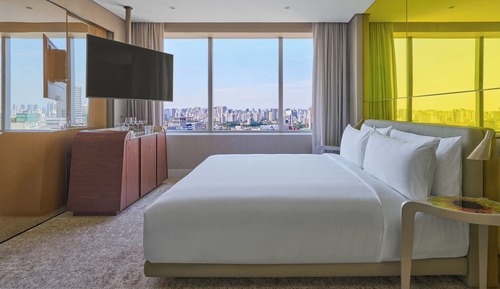Deluxe Room, 1 King Bed