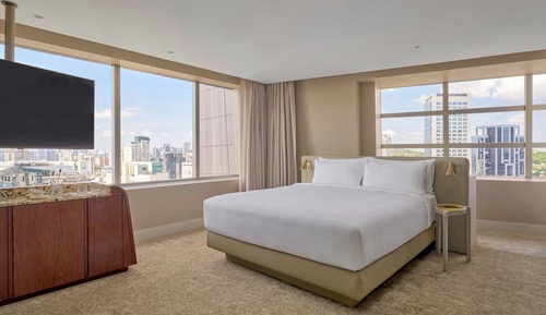 Premier Room, 1 King Bed