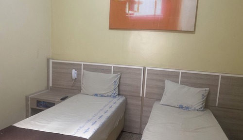 Basic Twin Room