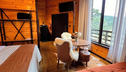 Deluxe Cabin, 1 King Bed with Sofa bed, Mountain View
