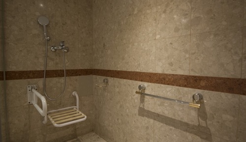Room, 1 King Bed, Accessible Bathtub (Mobility)