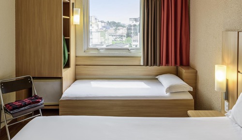 Room, Multiple Beds