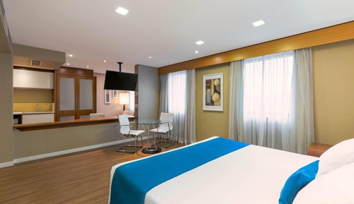 Suite, 1 Queen Bed (Home Suite)