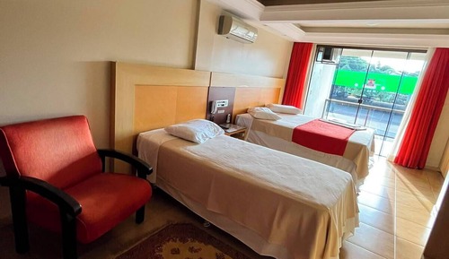 Luxury Triple Room, City View