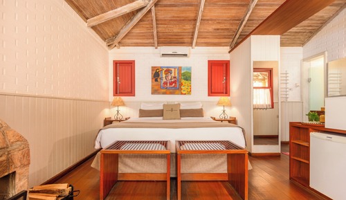 Superior Chalet, Lake View