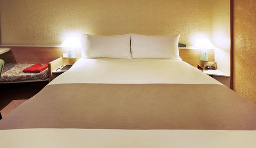 Room, Multiple Beds
