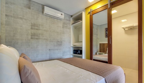 Economy Room